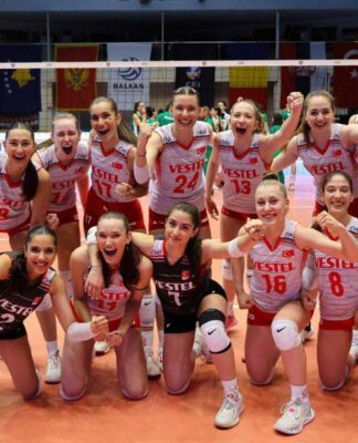 A Milli Kadın Voleybol Takımı’ndan güzel haber: ABD’yi yenerek finale çıktı