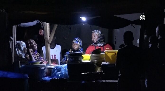 Askeri darbe sonrası yaptırımlar artıyor: Nijerya Nijer’in elektriğini kesti