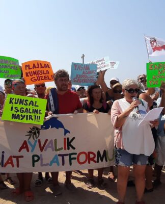 Ayvalık Tabiat Platformu’nun basın açıklaması: Sahiller sermayenin değil, halkındır!