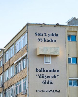 Bir kadın daha bir erkeğin evinin balkonundan “düşerek” yaşamını yitirdi