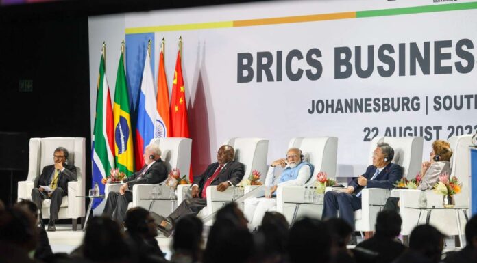 BRICS altı ülkeyi daha bünyesine katma kararı aldı