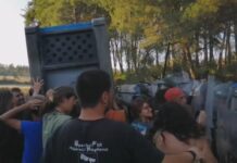 Akbelen’de direniş alanına sokulmak istenen portatif tuvalet için jandarma yurttaşlara saldırdı: 2 kişi gözaltına alındı