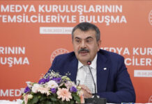 Liselere sınıf tekrarı yeniden geliyor