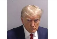 ABD tarihinde ilk: Trump hapishaneye teslim oldu, sabıka fotoğrafı çekildi