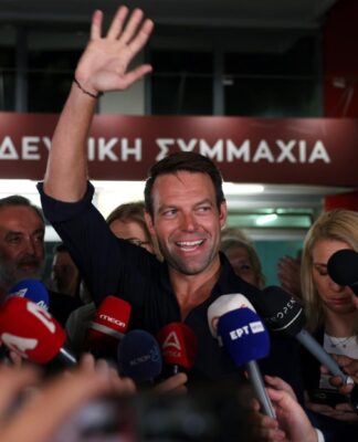 2008’de Joe Biden gönüllüsü olan Stefanos Kaselakis, SYRIZA’nın yeni lideri seçildi
