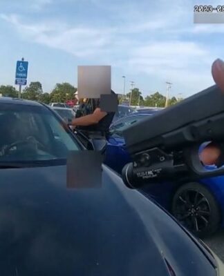 Amerika’da polis, hamile siyahi bir kadını vurarak öldürdü!