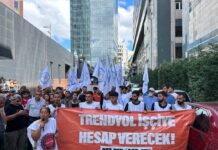 Sendikalı oldukları için işlerinden atılan Trendyol işçileri ile, Trendyol Genel Merkez önündeydik