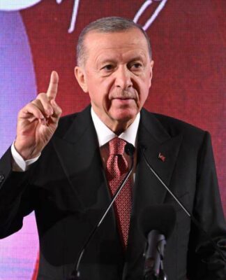 Türkiye’den giderken “AB ile yolları ayırabiliriz” diyen Erdoğan, ABD’de farklı konuştu: “Türkiye-AB ilişkilerinin yeniden canlandırılması için fırsat penceresi açıldığını görüyoruz”