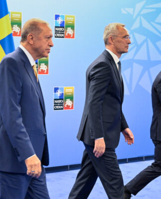 Erdoğan: ABD F-16 savaş uçakları satma sözünü tutarsa İsveç’in NATO üyeliğini onaylarız