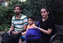 İşte AKP Türkiyesi: Ev sahibinin evden çıkardığı aile hastane bahçesinde yatıyor