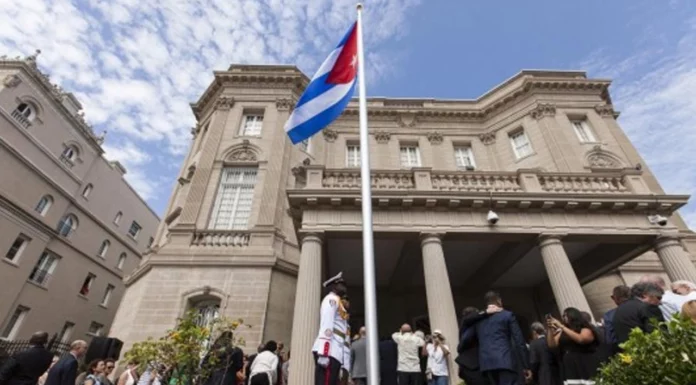 Küba’nın Washington’daki Büyükelçiliği’ne molotof kokteylli saldırı