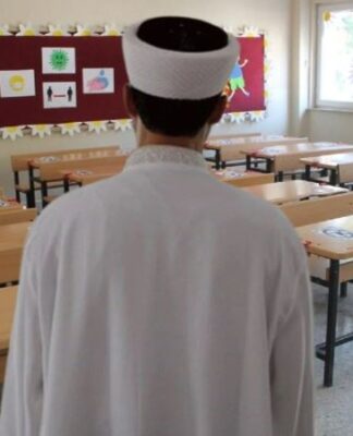 Öğretmenlere “din eğitimi” seminerine katılım dayatması: Seminerleri görevli oldukları kurumlarda izleyecekler