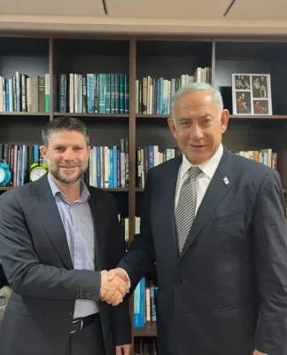 İsrail Ekonomi Bakanı Smotrich, arsızca zorunlu göçü savundu: “Filistinlilerin ‘gönüllü’ olarak başka ülkelere göç edebilir”