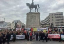 Atanamayan öğretmenler Ankara’da eylem yaptı