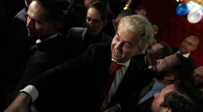 Hollanda’daki seçimde aşırı sağcı Wilders açık ara önde gidiyor