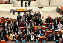 CHP’nin TBMM Genel Kurul’unu terketmeme eylemi 12 Kasım’a kadar sürecek