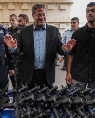 İsrail’de silah ruhsatı için koşullar gevşetilince başvurularda rekor yükseliş yaşandı: 7 Ekim’den beri 260 bin yeni silah başvurusu yapılmış