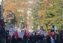 DEM Parti Genel Merkez binası önünde provokasyon girişimi