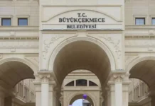 CHP’li Büyükçekmece Belediyesi’ne operasyon: Başkan Yardımcısı Nuraydın Sak dahil 20 kişi “rüşvet” iddiasıyla gözaltına alındı