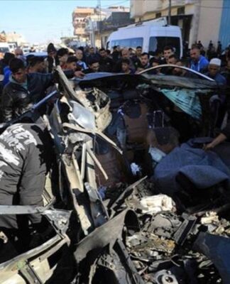 İşgalci İsrail güçleri, gazetecileri taşıyan aracı vurdu!