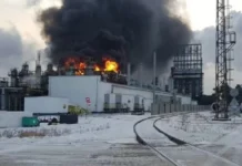 Rusya’da petrol rafinerisinde yangın çıktı