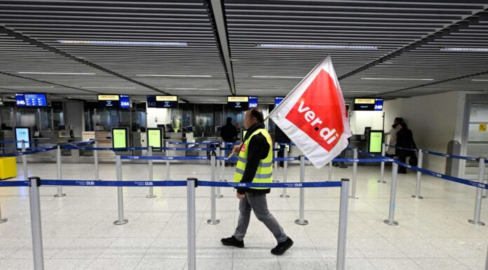 Almanya’da havalimanı çalışanları bir kez daha greve gidecek