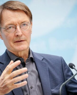 Almanya, sağlık sistemini “askeri çatışmalara karşı donatmaya” hazırlanıyor