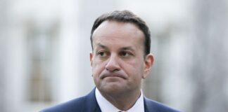 İrlanda Başbakanı Varadkar, istifa ettiğini duyurdu