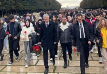 AKP’li aday liselilere “gezi” düzenledi, gezinin iznini Milli Eğitim Müdürlüğü aldı