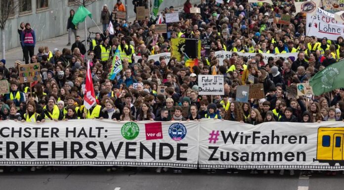 Almanya’da toplu taşıma grevleri: Verdi Sendikası ve Fridays for Future’dan 70’ten fazla şehirde güçlü ortak eylem