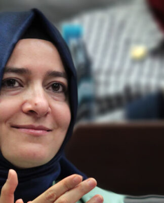 AKP’li Kaya’nın İBB’den aldığı burs haberlerine erişim engeli getirildi