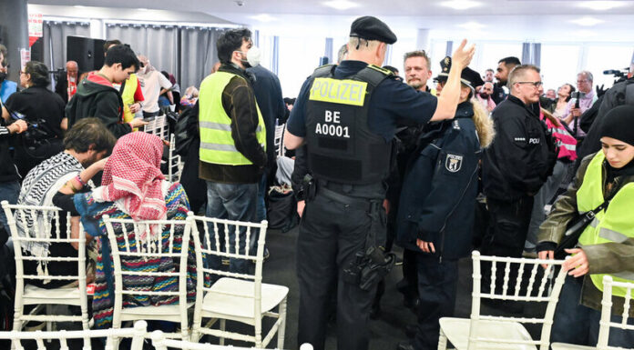 Berlin’de düzenlenen Filistin Kongresi polis tarafından basıldı