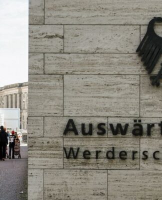 Almanya Dışişleri Bakanlığı vatandaşlarına İran’ı terk etme çağrısı yaptı