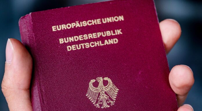 Almanya’da milenyumun başından bu yana en yüksek sayıda vatandaşlığa kabul gerçekleşti