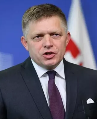 Slovakya Başbakanı silahlı saldırıya uğradı