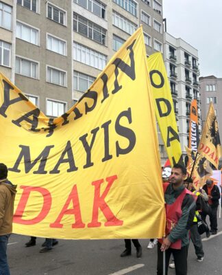 İstanbul 1 Mayıs’ı: Binlerce insan Saraçhane’den Taksim’i zorladı