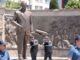 Kayseri’de iki şahıs Atatürk heykeline baltayla saldırdı: “Ne pişmanlığı… Sadece Allah rızası için”