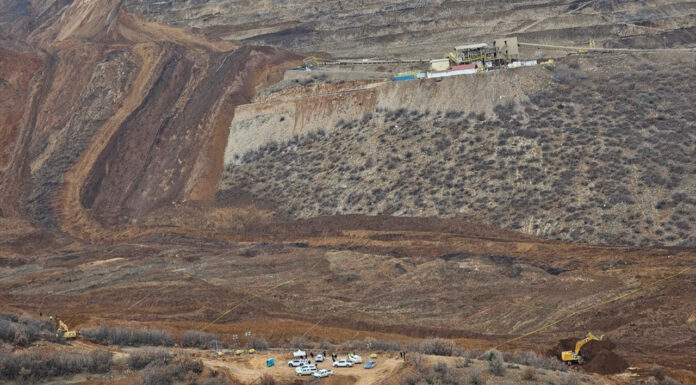İliç’teki maden faciası sonrası toprak altında kalan işçilerden üçünün daha cansız bedenine ulaşıldı