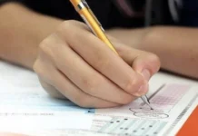 Bugün 3 milyon aday, üniversite sınavının ilk oturumuna katıldı