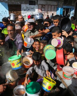 Gazze’de açlık kaynaklı ölümlerde artış olacağı uyarısı