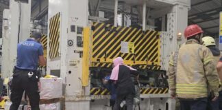 İstanbul Pendik’te kolu baskı makinesine sıkışan kadın işçinin eli koptu