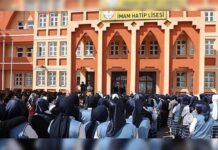 İmam hatip okulunu tercih edene para, altın, umre hediye!