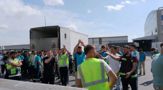 Arnavutköy’de Getir depo işçileri maaş artışı ve iş güvenliği talebiyle iş bıraktı