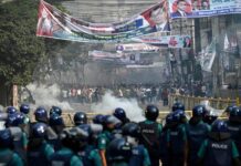 Bangladeş’te yaşanan eylemlerin ardından Başbakan Şeyh Hasina istifa etti