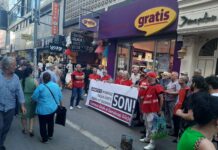 Samsun Emek ve Demokrasi güçlerinin çağrısıyla emekçiler Gratis Mecidiyeköy şubesi önünde protesto eylemi yaptı