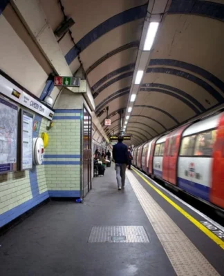Londra Metrosu’nda grev kararı