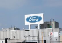 Ford Almanya’daki üretim alanlarını satmayı planlıyor: 2.900 işçi işten çıkartılacak