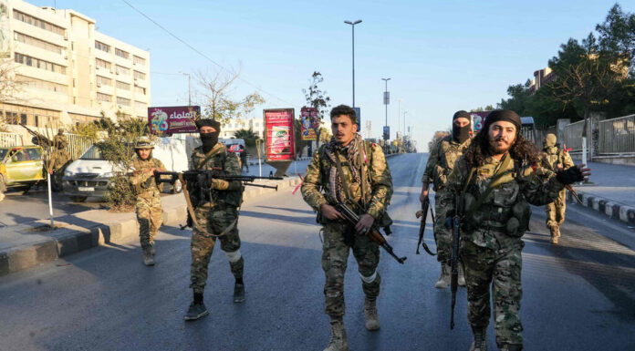 YPG, 8 yıldır elinde tuttuğu Tel Rıfat’ı kaybetti