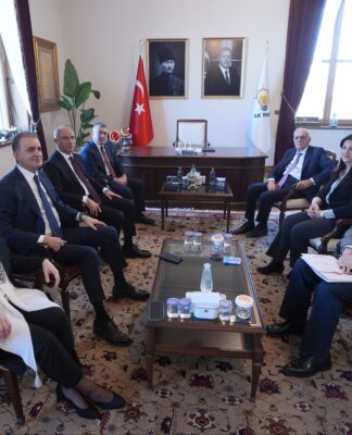 DEM Parti heyeti bugün, “yeni çözüm süreci” için önce Gelecek Partisi sonra da AKP ile bir araya geldi