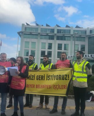 Haksız bir biçimde işten atılan Sarıyer Belediyesi işçileri bugün bir kez daha “İşimizi Geri İstiyoruz” pankartı ile taleplerini haykırdı